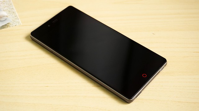 ZTE nubia Z9 mini