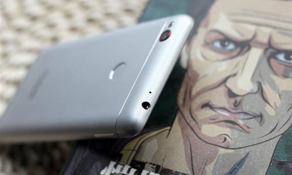 ZTE nubia N1