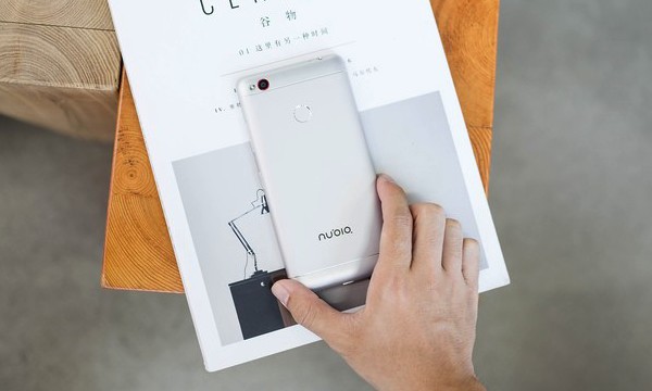 ZTE nubia N1