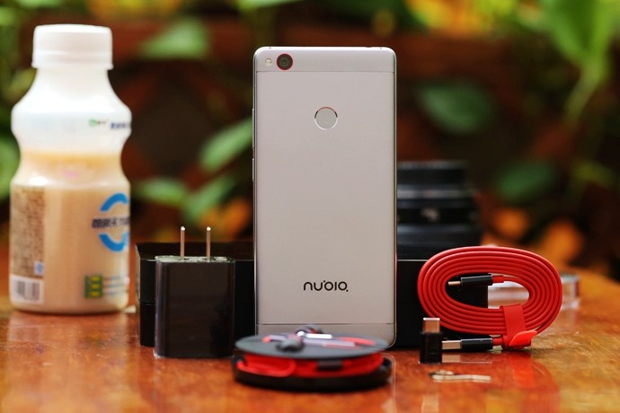 ZTE nubia Z11