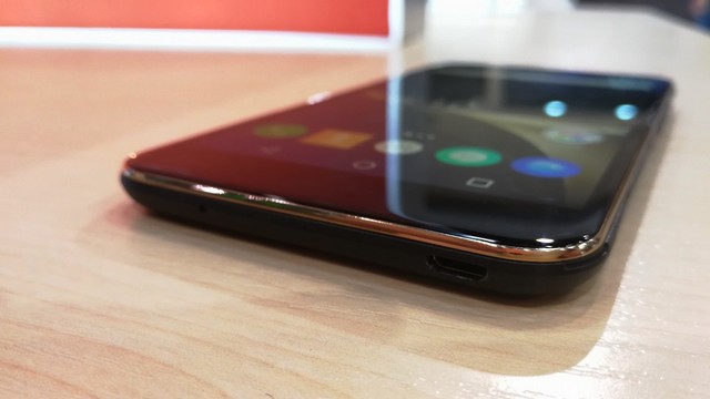 Фото телефона ZTE nubia N1 lite