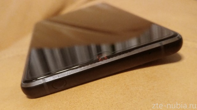 Датчик приближения в ZTE Nubia Z18 на торце